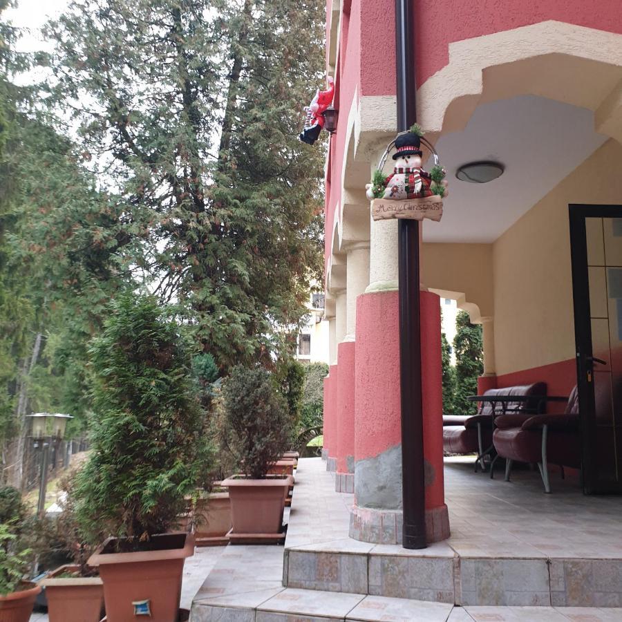 Casa Rosa Villa ไบเลโอเลอเนชต์ ภายนอก รูปภาพ